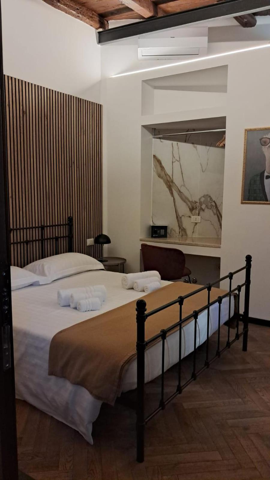 Beyond Colosseum Rome Bagian luar foto